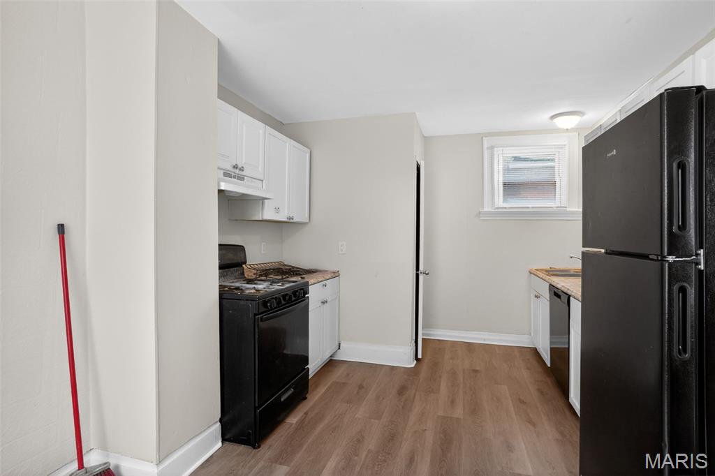 4749 Oldenburg Avenue Property Photo 21
