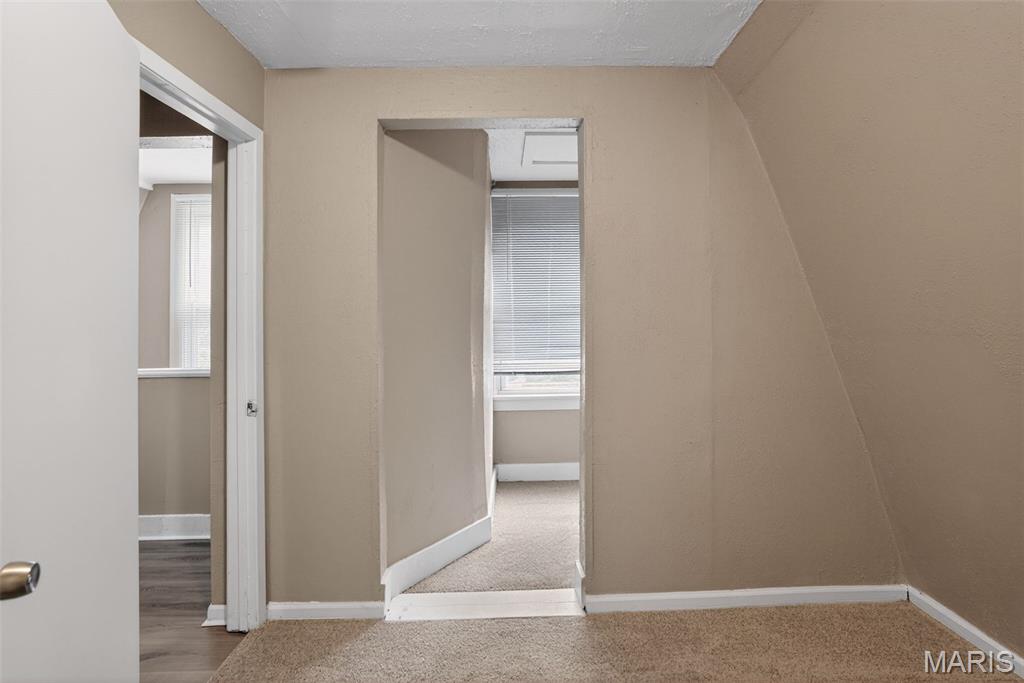 4749 Oldenburg Avenue Property Photo 29