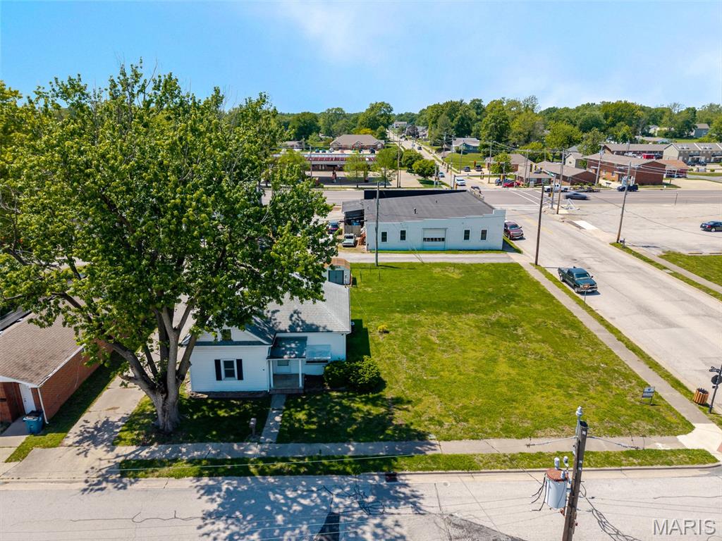 105 S Donk Avenue Property Photo 36