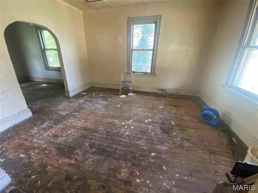 6213 Westerhoff Avenue Property Photo 5