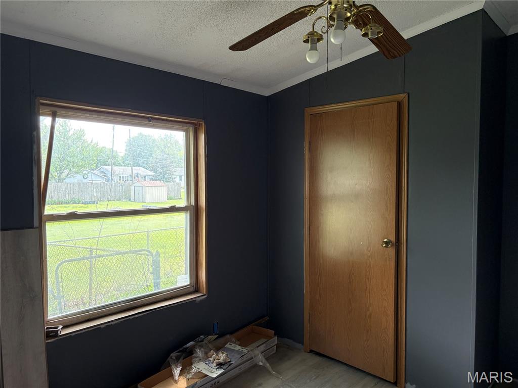306 W 5th Street Property Photo 19