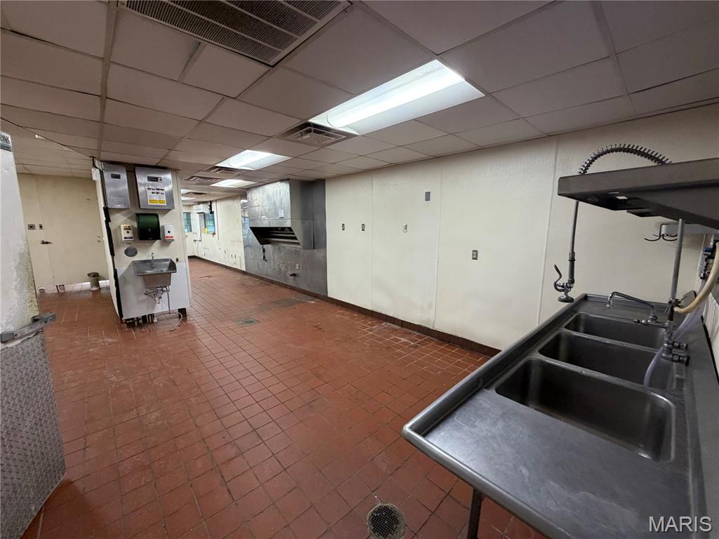 891 E Cherry Street Property Photo 18