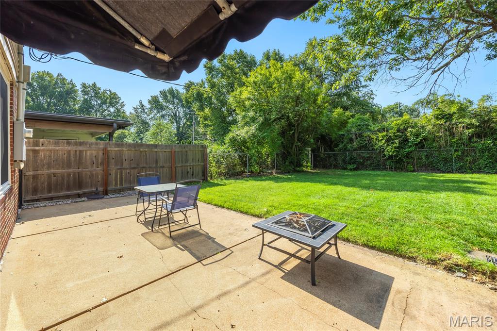 986 Glenbrook Avenue Property Photo 17