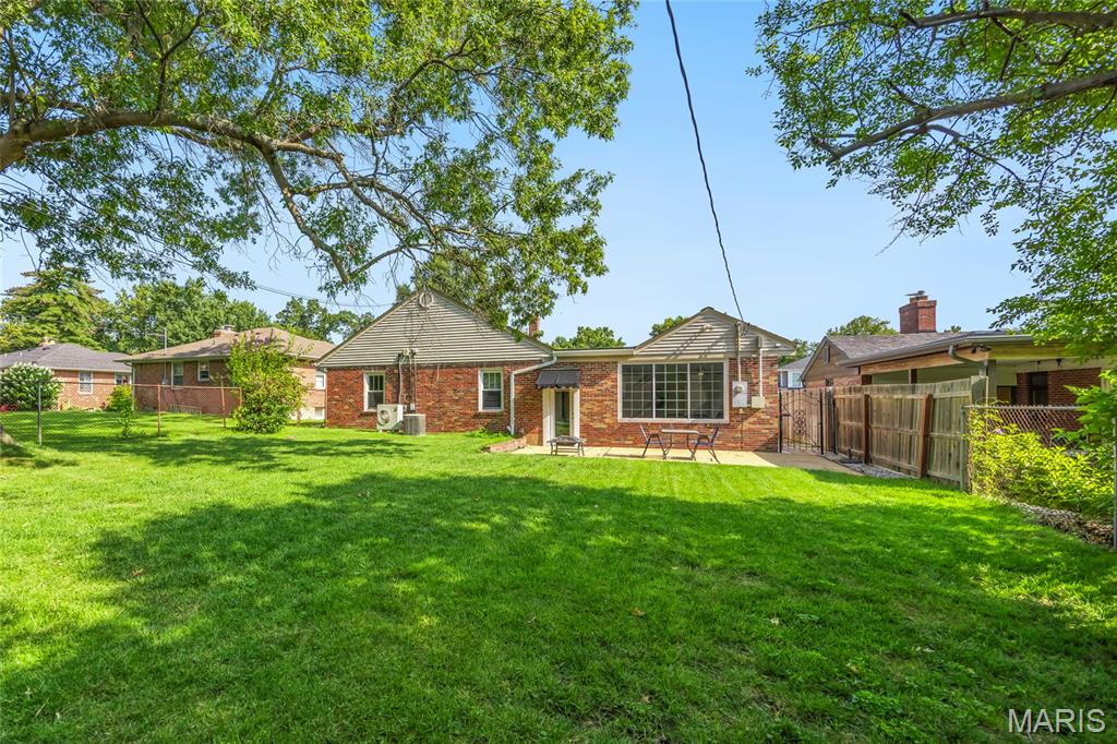 986 Glenbrook Avenue Property Photo 18