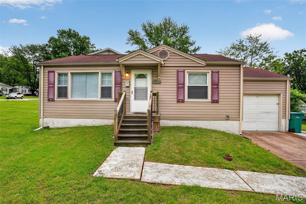 10428 Ashbrook Drive Property Photo 1