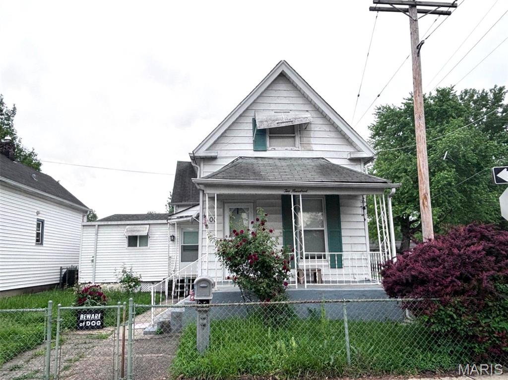 200 E Ripa Avenue Property Photo 1