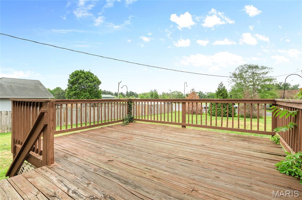 2718 Bryden Property Photo 7