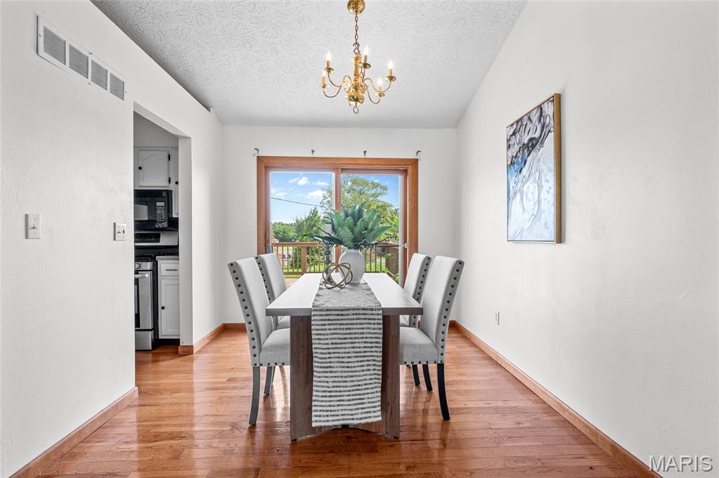 2718 Bryden Property Photo 11
