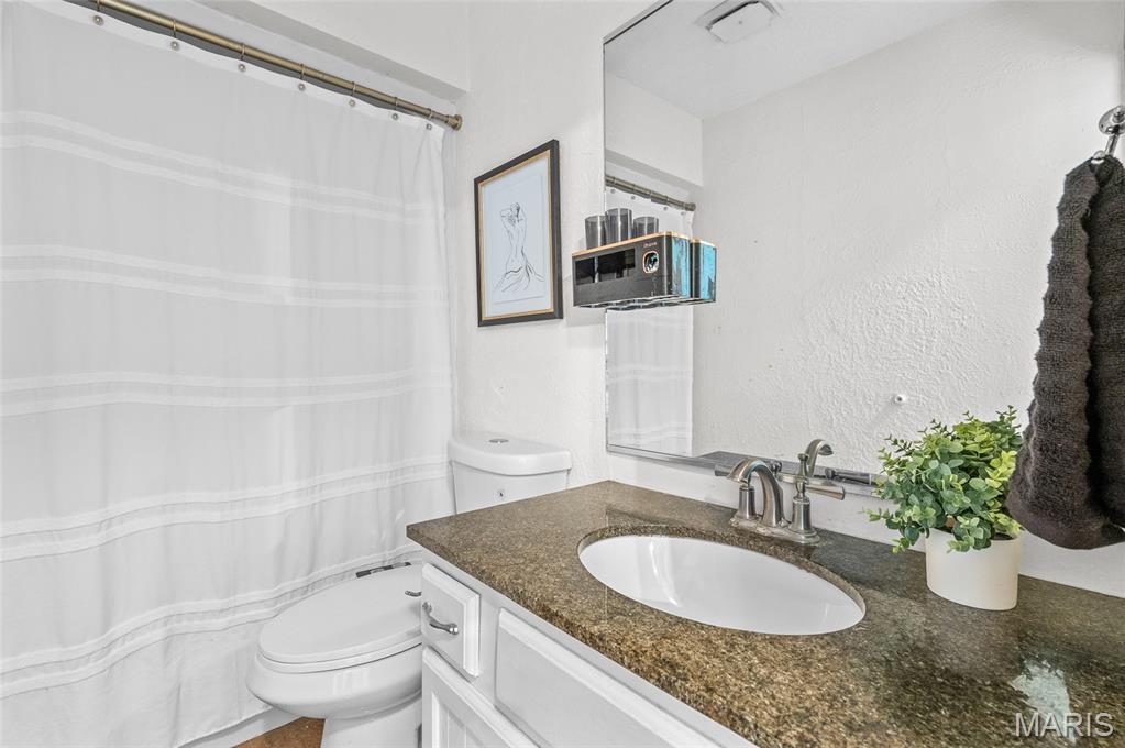 2718 Bryden Property Photo 20