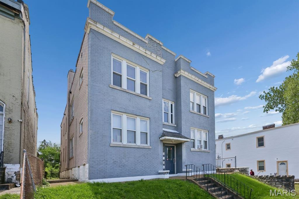 2806 Osage Street