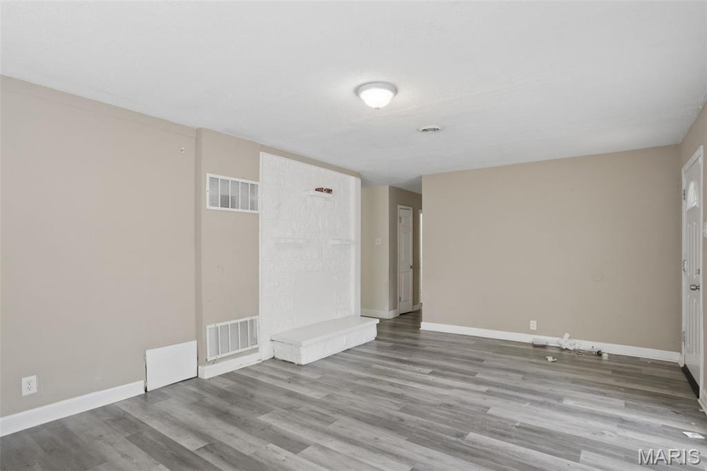 1129 Haley Avenue Property Photo 8