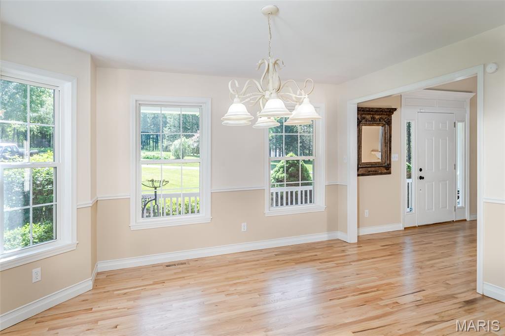 327 Hickory Spring Lane Property Photo 16