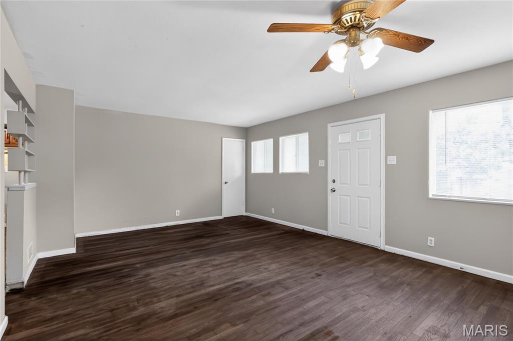 10247 Valley Drive Property Photo 5