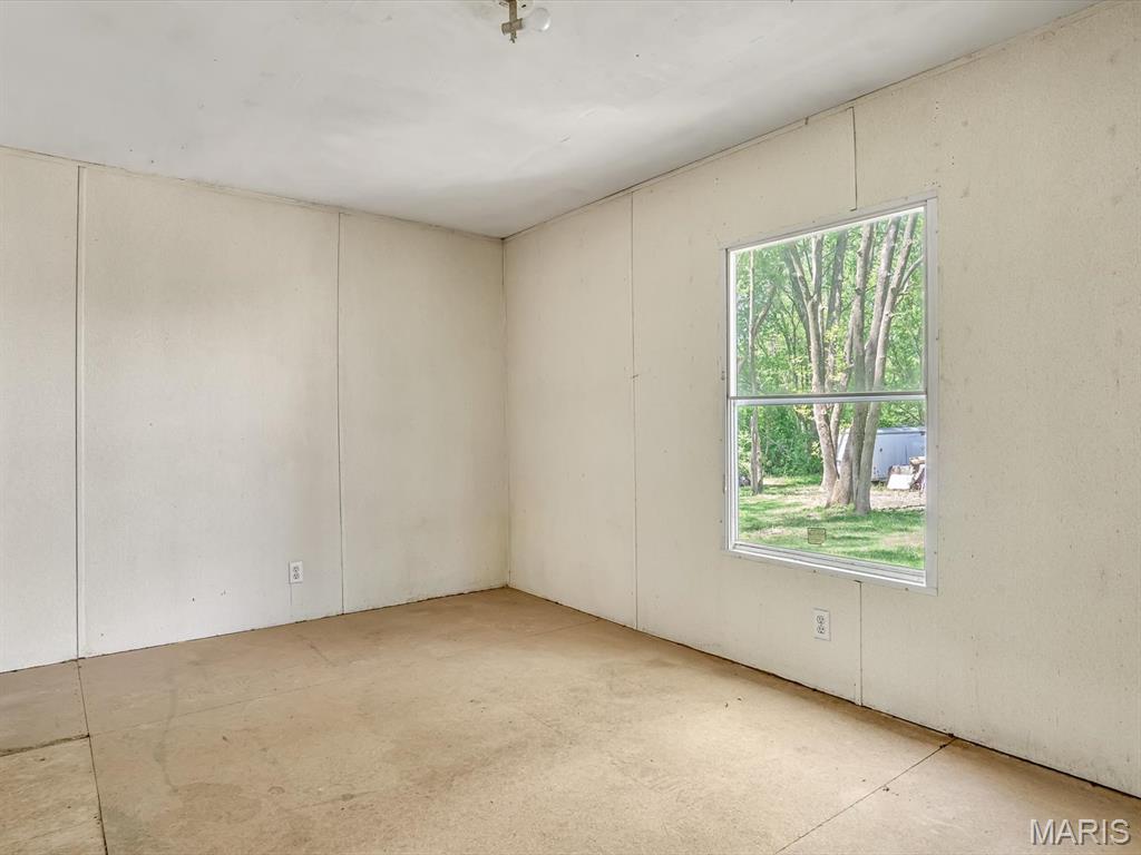 21515 4th Street Property Photo 7