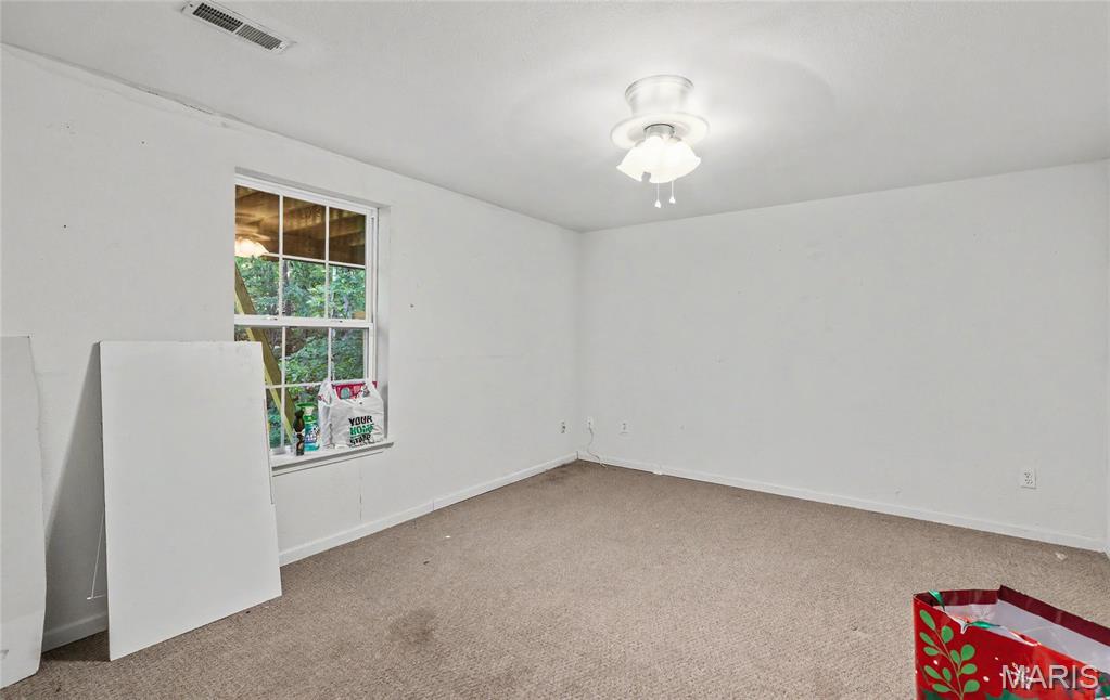 17435 Lori Drive Property Photo 16