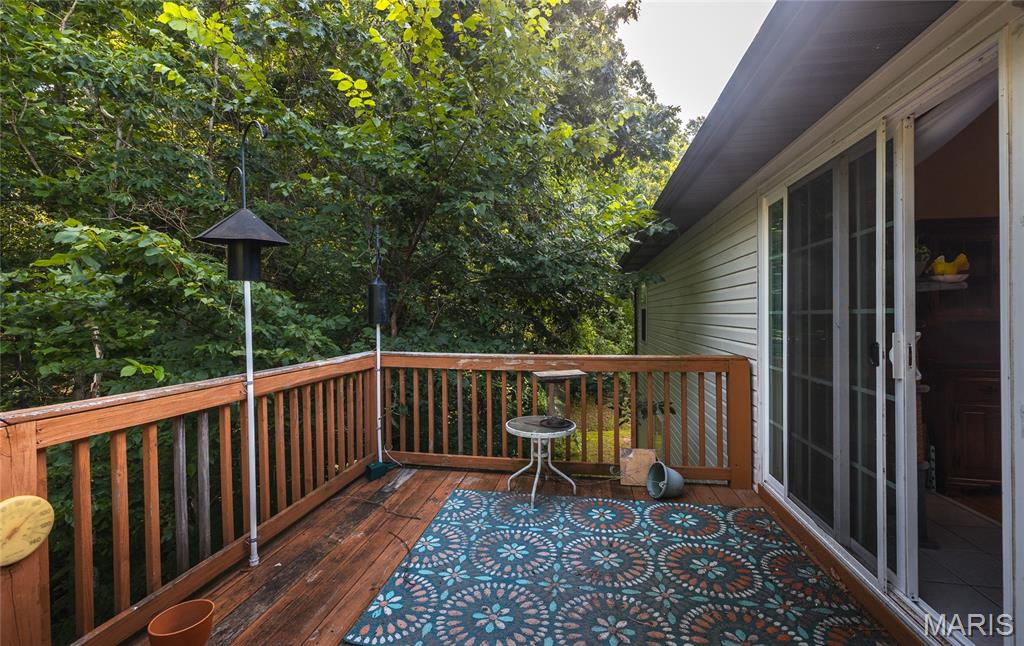 17435 Lori Drive Property Photo 27