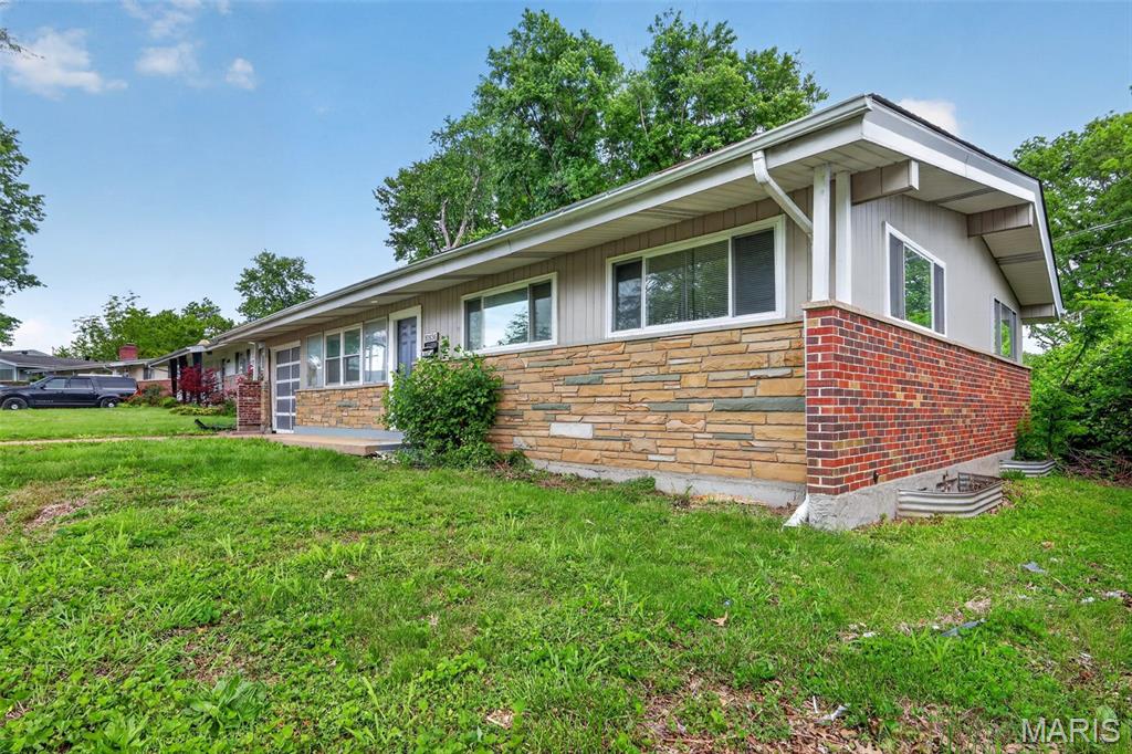 10836 Hallstead Drive Property Photo 3