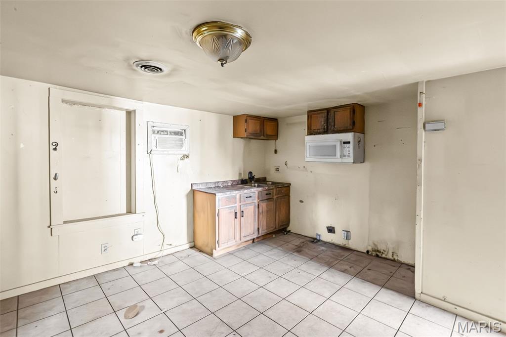 443 Chaudet Avenue Property Photo 26