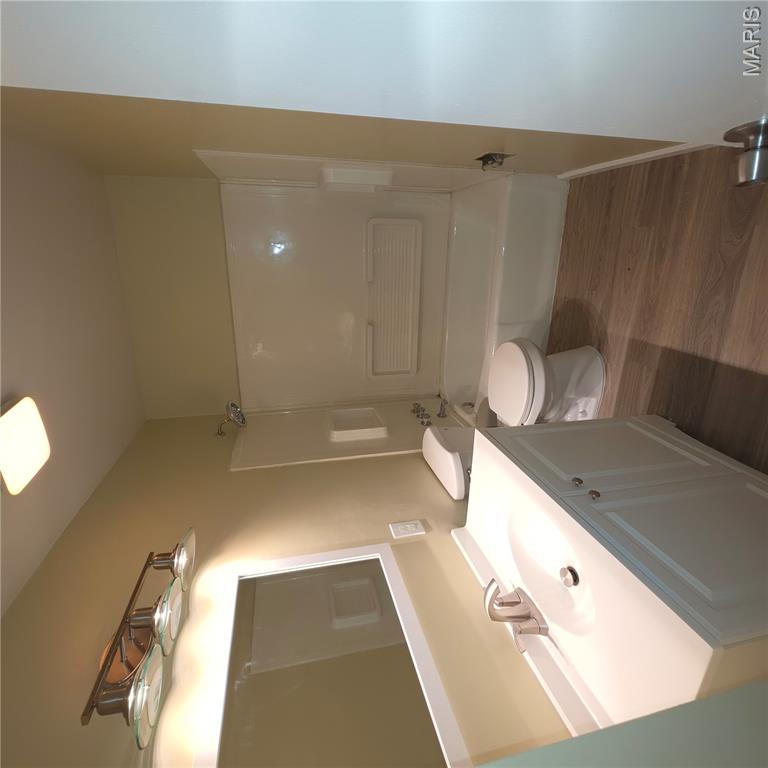 6670 Chesapeake Drive D Property Photo 11
