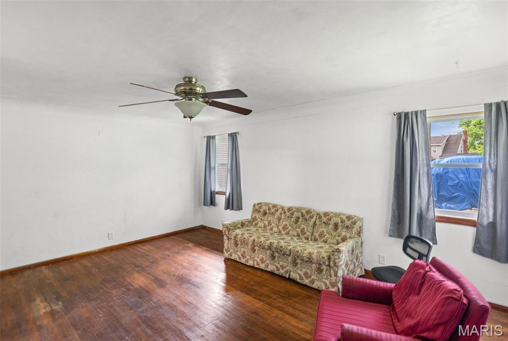 2417 Sylvan Property Photo 6