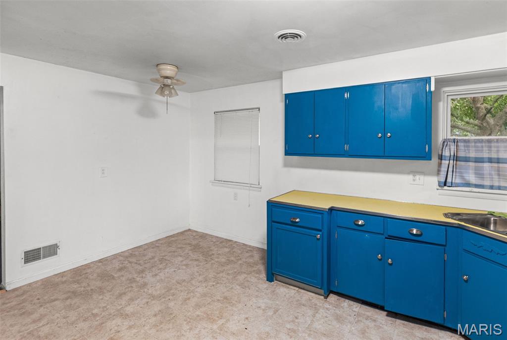 2417 Sylvan Property Photo 15