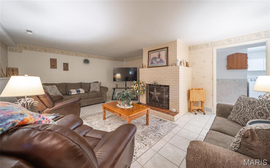 1112 Sycamore Drive Property Photo 19