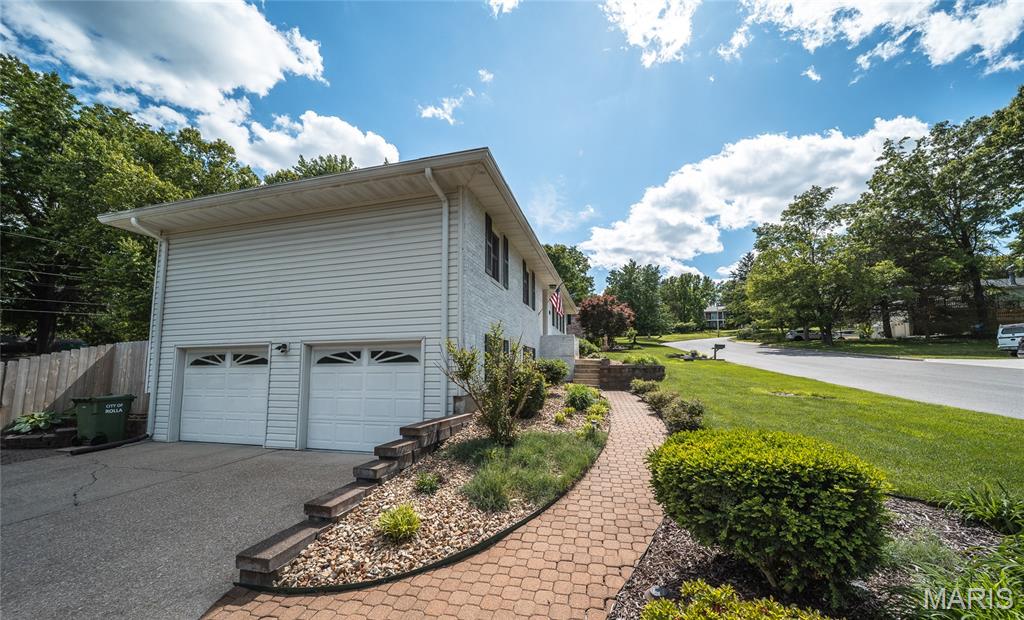 1112 Sycamore Drive Property Photo 41