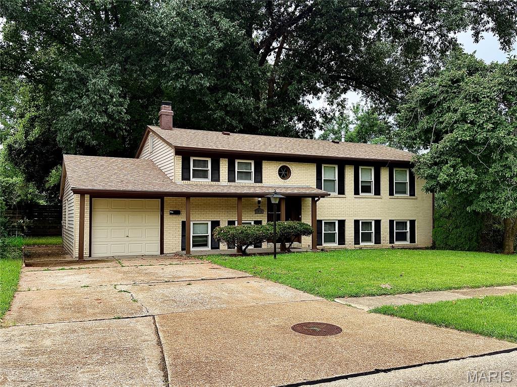 2010 E Humes Lane