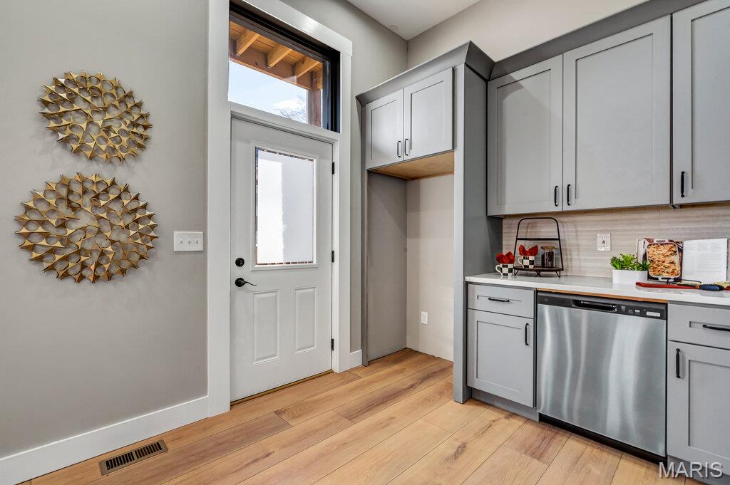1000 Barton Street Property Photo 18