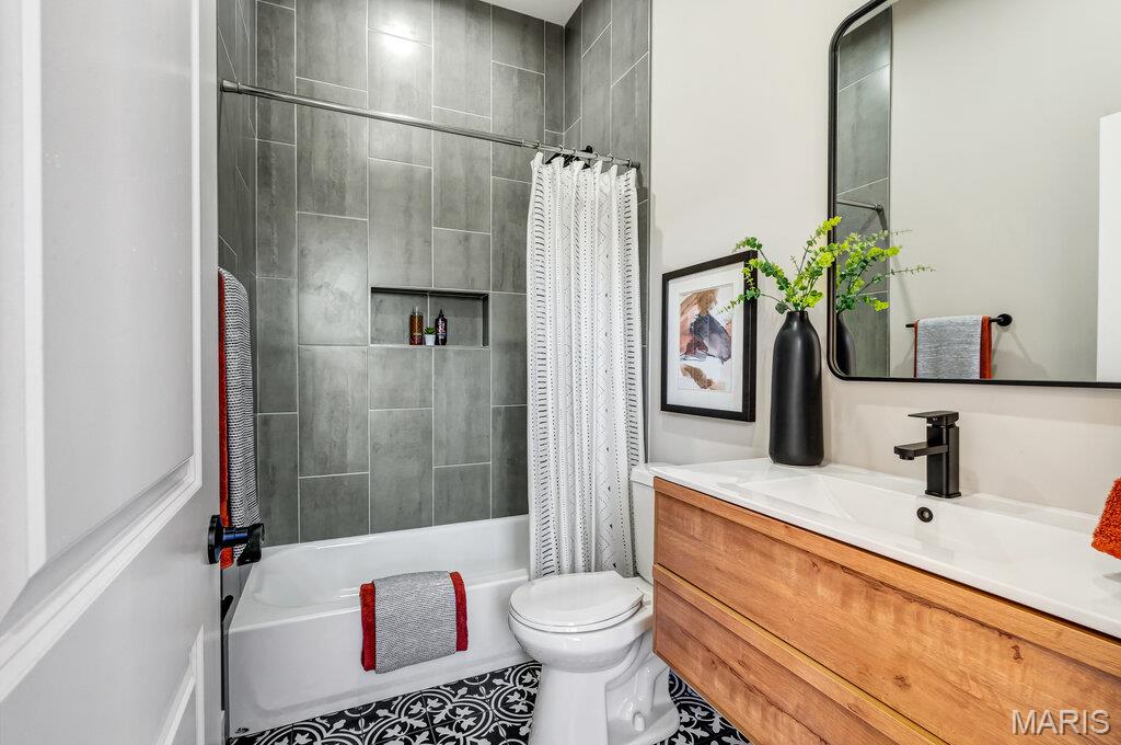 1000 Barton Street Property Photo 19