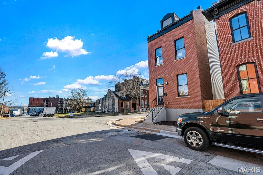 1000 Barton Street Property Photo 50