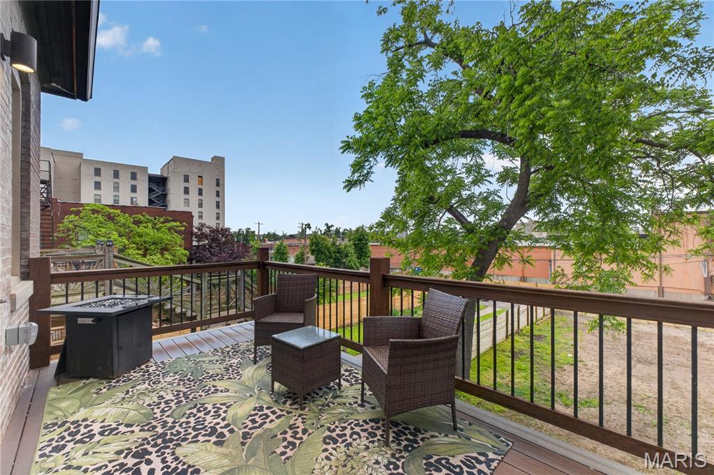 4937 Washington Boulevard Property Photo 32