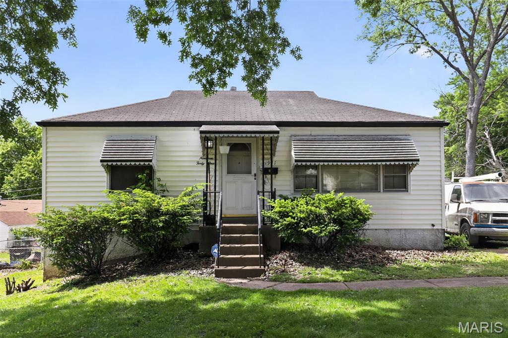 1941 Farrell Drive Property Photo 1