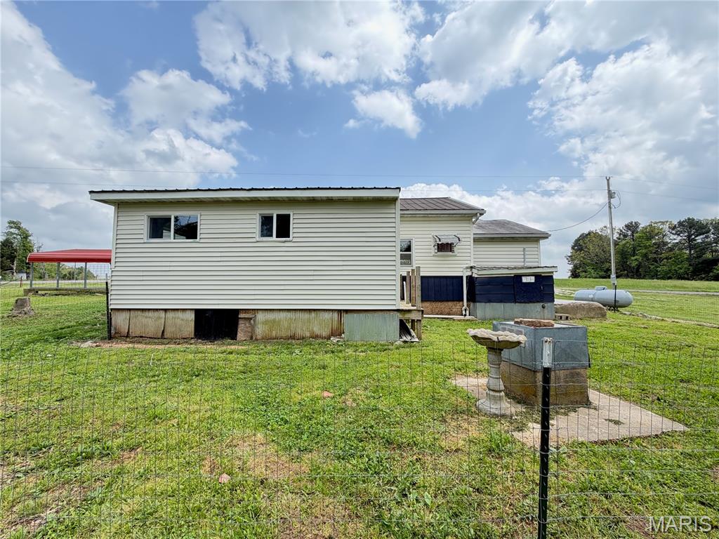 5611 Highway E Property Photo 29