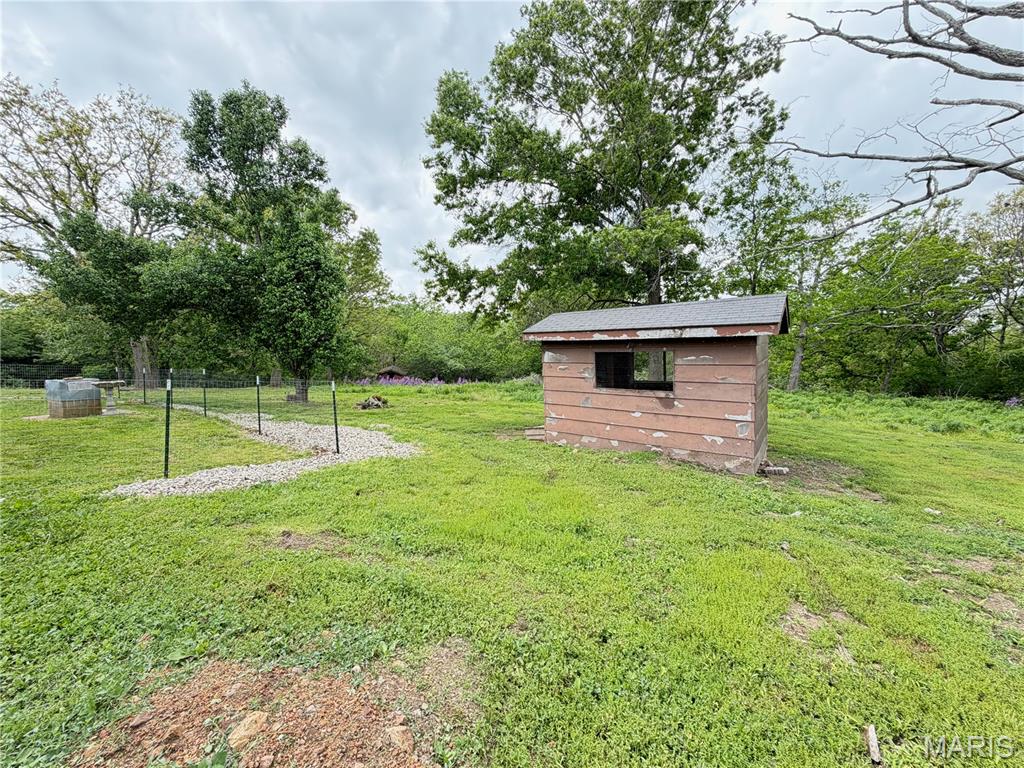 5611 Highway E Property Photo 32