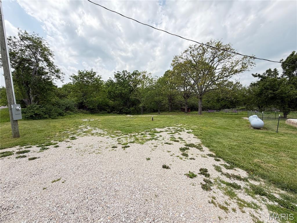 5611 Highway E Property Photo 36