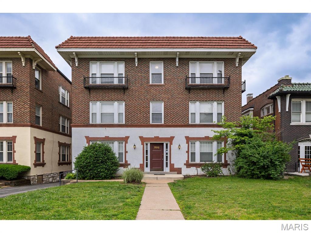 7012 Forsyth Boulevard 3w Property Photo 1