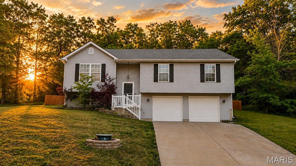 10318 Timber Hill Drive Property Photo 1