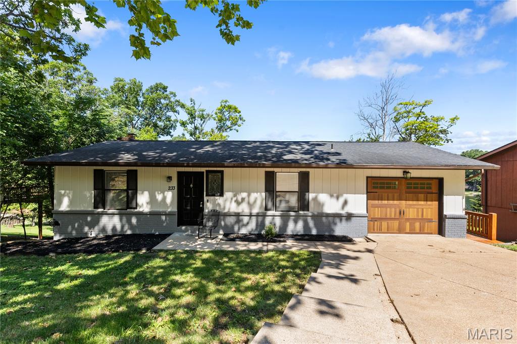 233 Normandie Drive