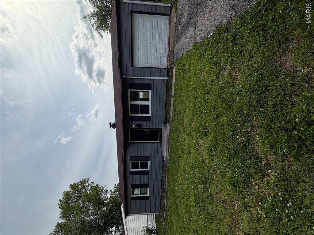 60 W Adams Drive Property Photo 1