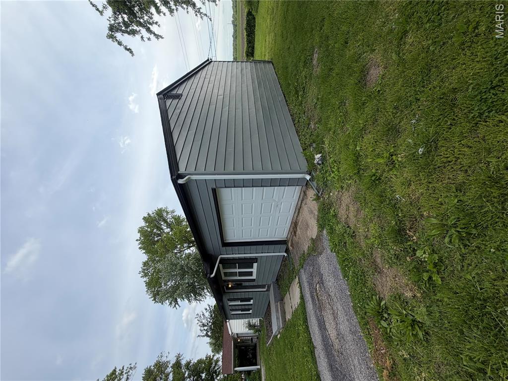60 W Adams Drive Property Photo 2
