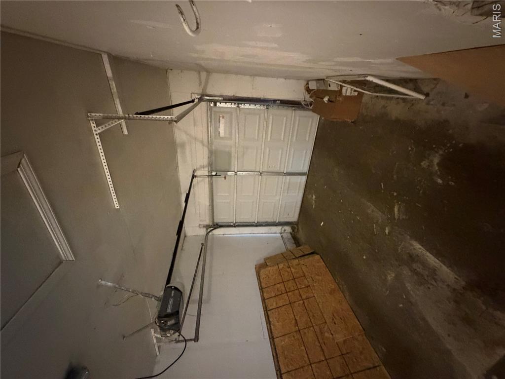 60 W Adams Drive Property Photo 8