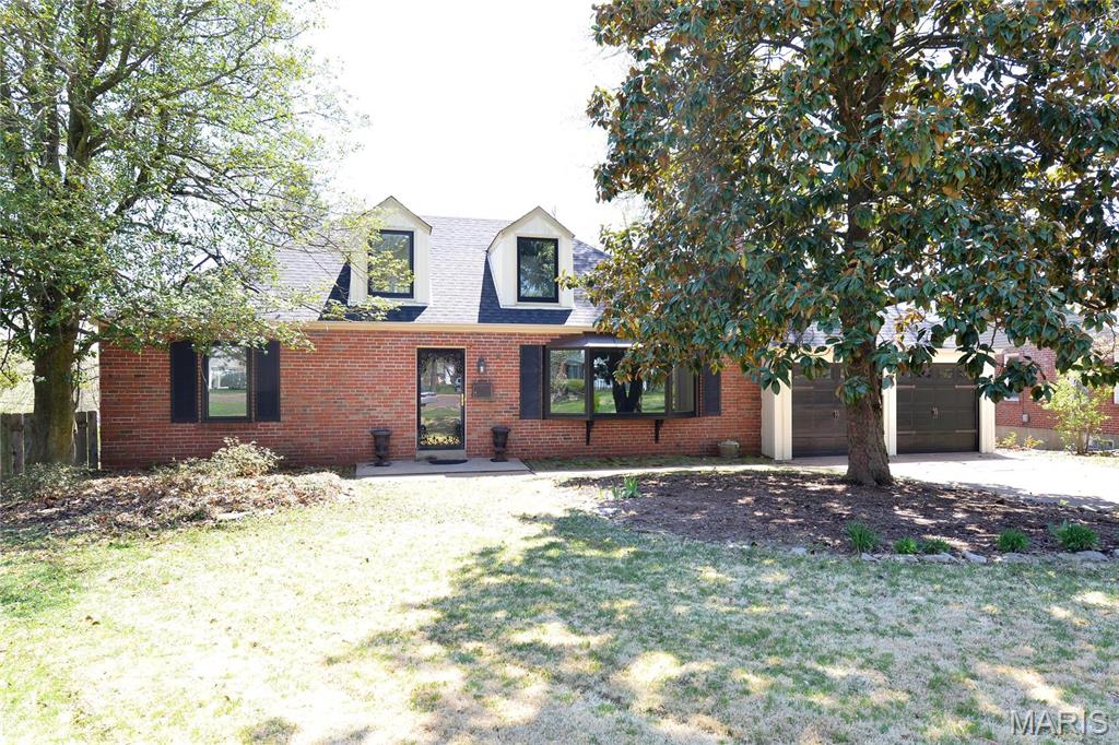4 Girard Property Photo 1