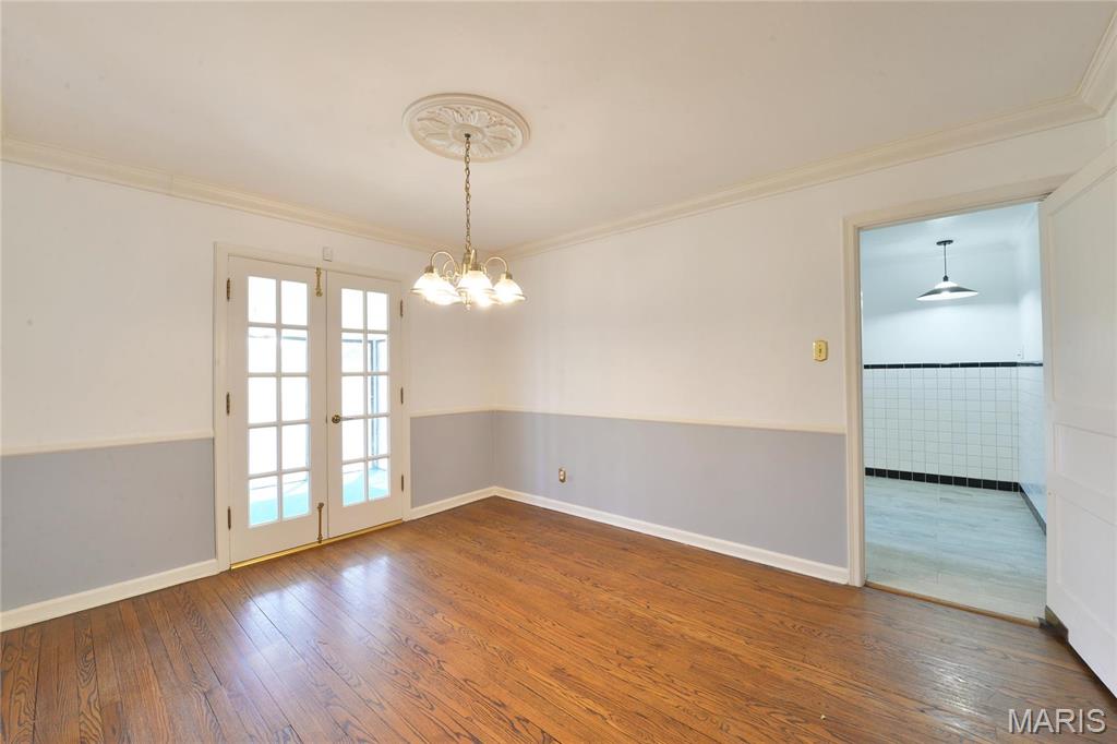 4 Girard Property Photo 7