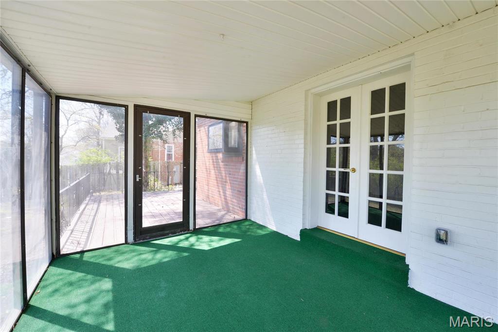 4 Girard Property Photo 9
