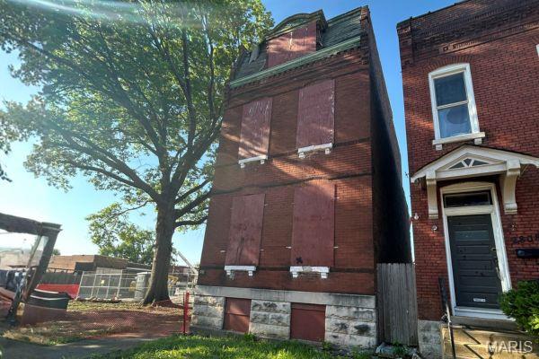 2806 Magnolia Avenue