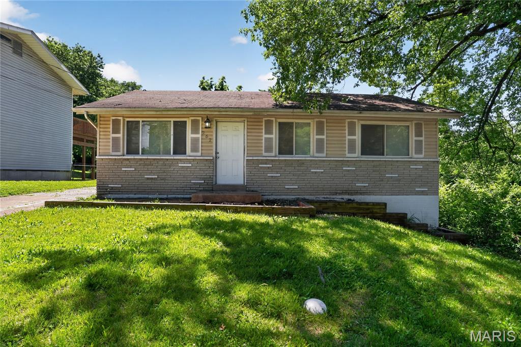 262 Coburg Drive Property Photo 1