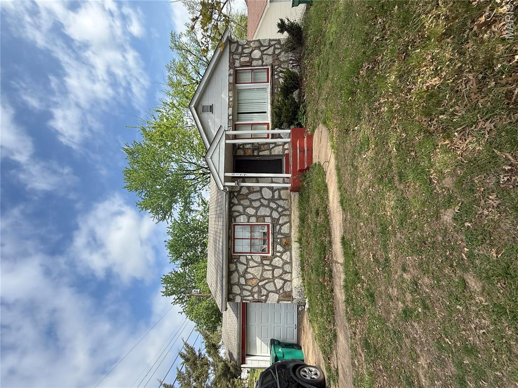 8155 Bloom Drive Property Photo 1