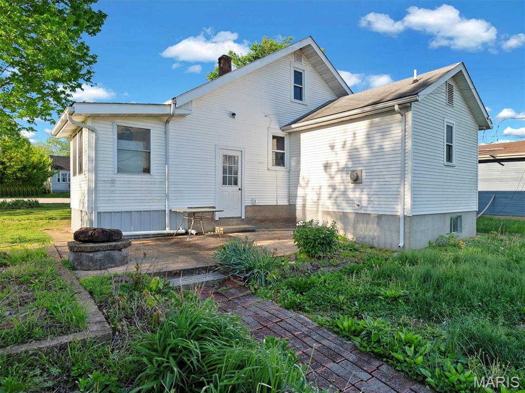 609 W Madison Avenue Property Photo 4