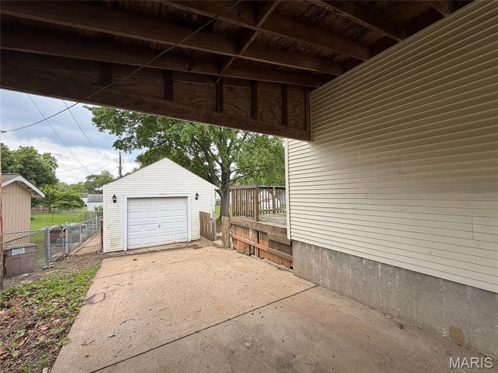 1235 Saint Florence Drive Property Photo 3